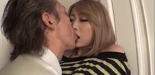  Rui Hayakawa feels horny during top foreplay